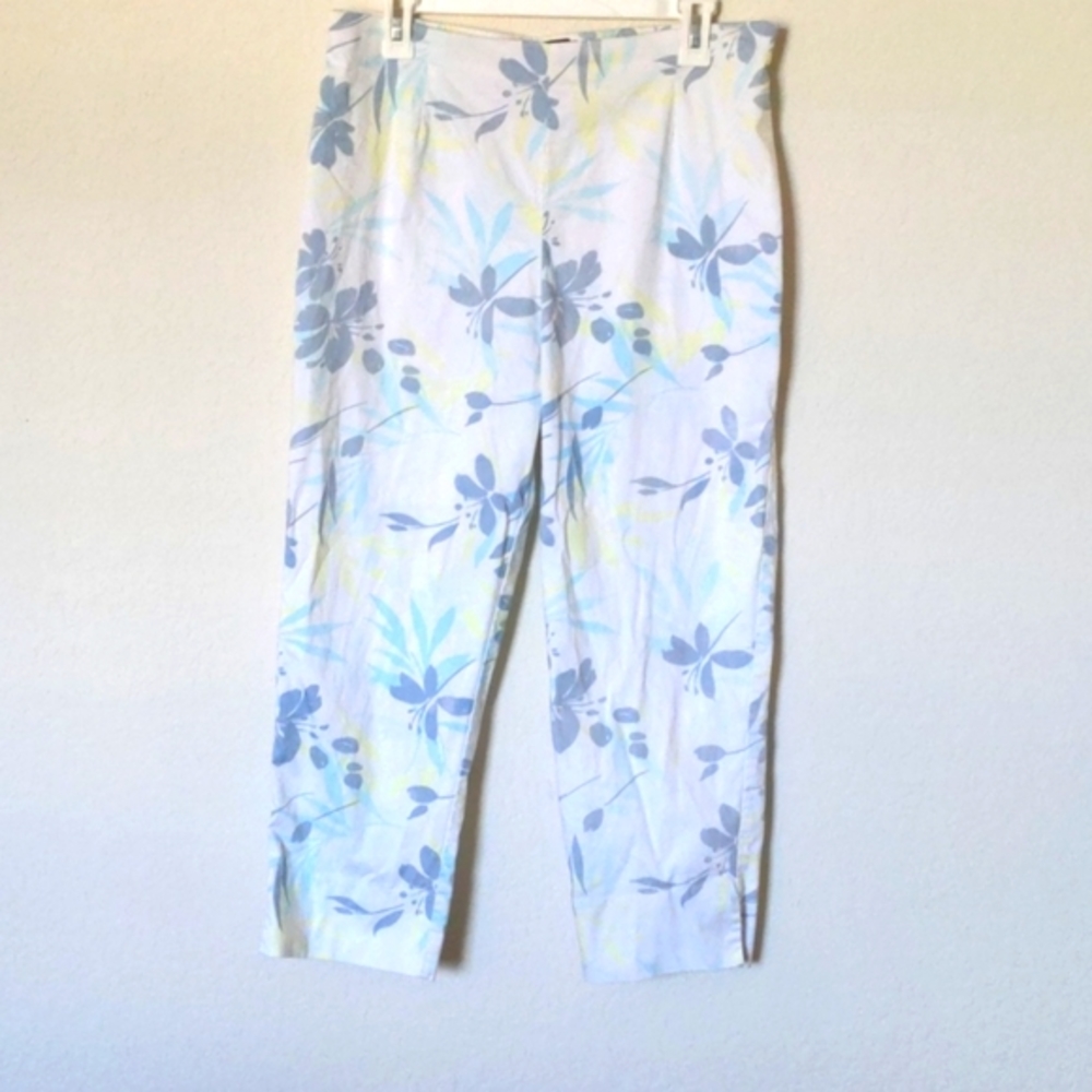 Tribal Stretch Capri Floral Pants
